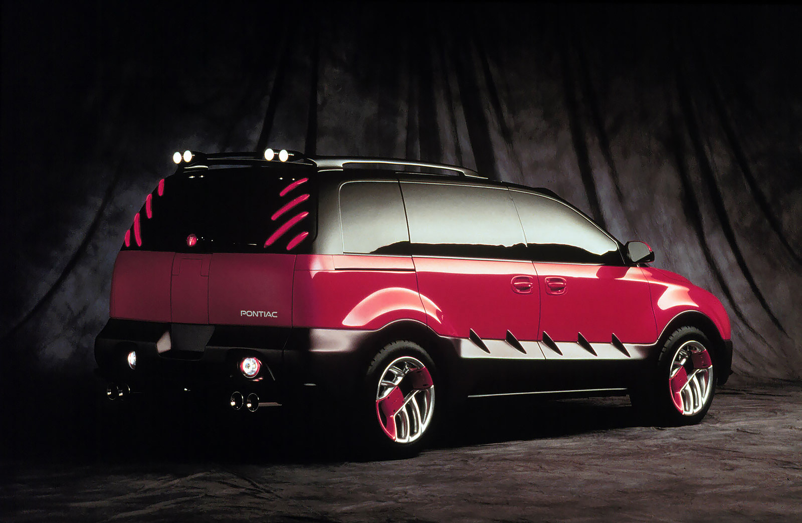 Studio shot of a 1998 Pontiac Montana Thunder concept van.
